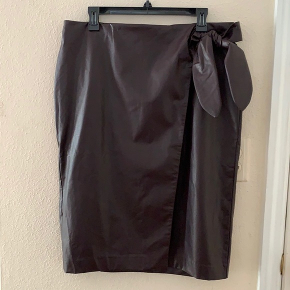 NWT Ann Taylor Faux “Leather” Side Tie Skirt - Picture 1 of 5